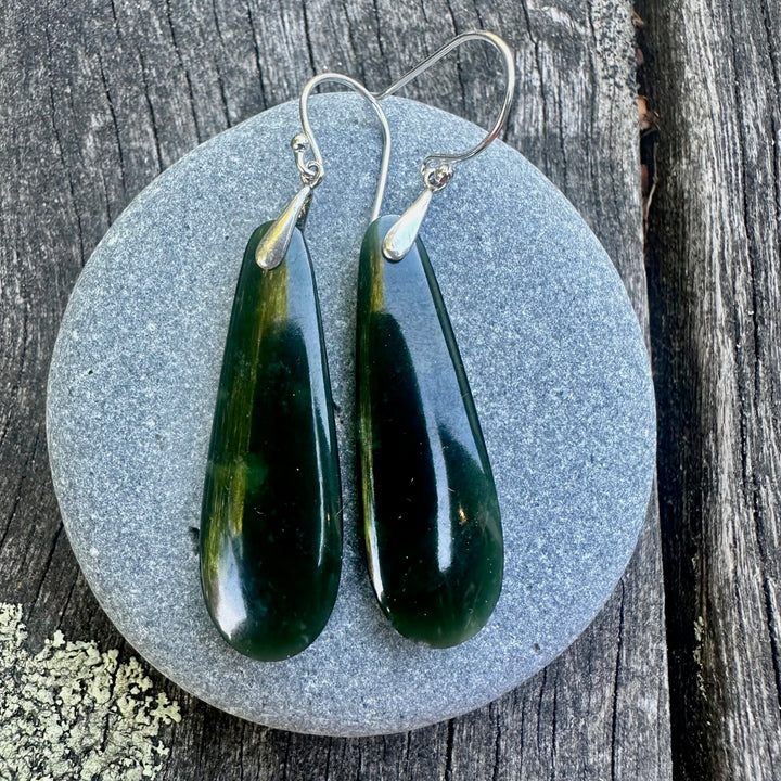 Dark small New zealand greenstone earrings