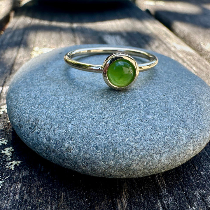 9ct yellow gold  pepe pounamu ring