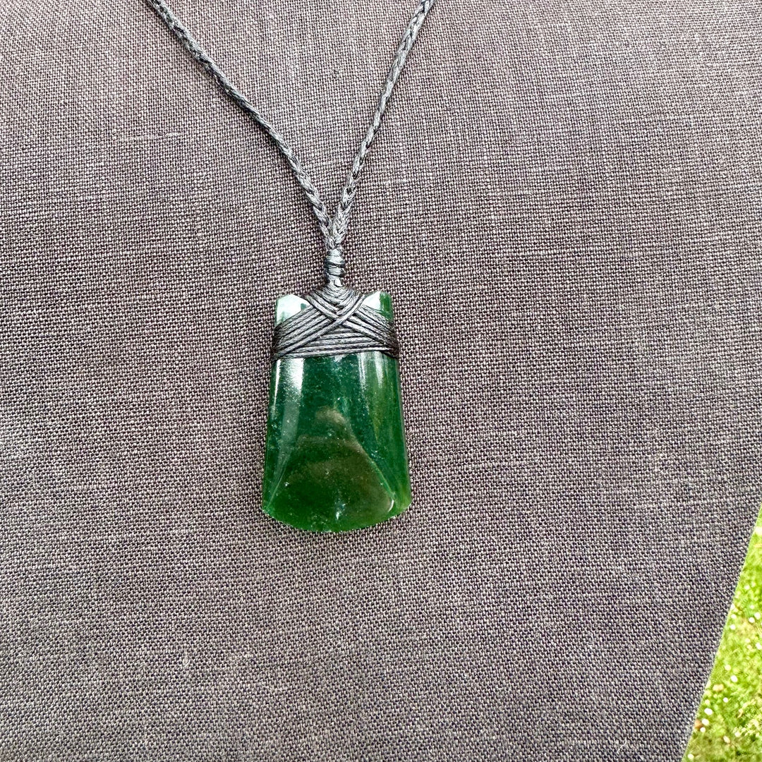 small wide & dark NZ greenstone toki