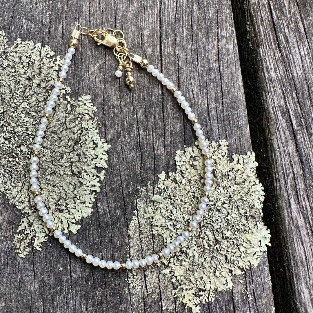 Tiny freshwater pearl bracelet