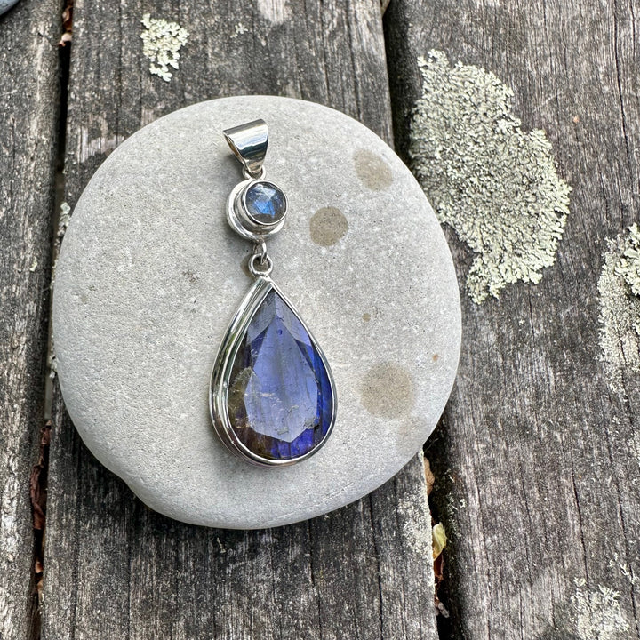 2 tier labradorite pendant