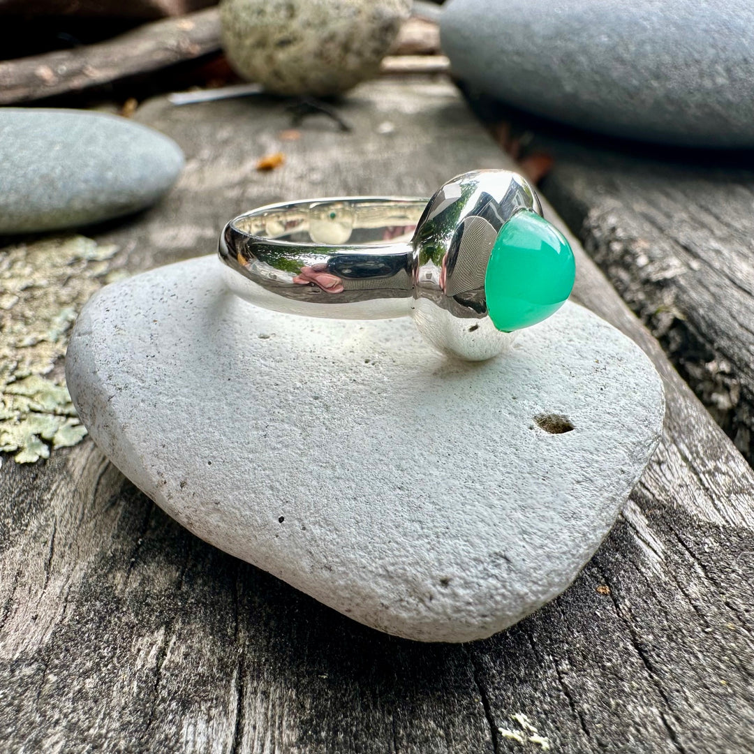 Chrysoprase ring in sterling