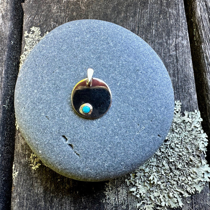 Tiny 9cy pendant with turquoise