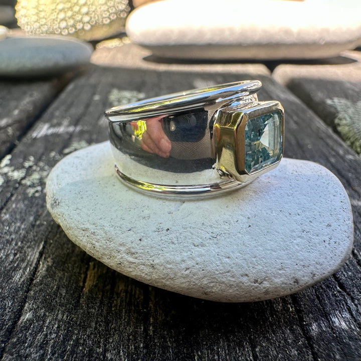 Aquamarine Bella ring