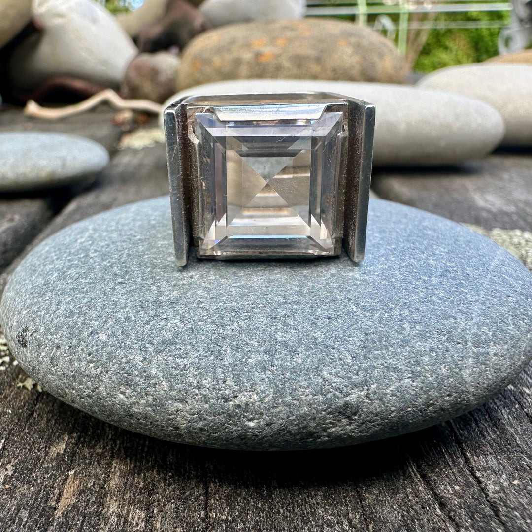 1974 Quartz crystal ring Finland