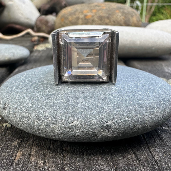 1974 Quartz crystal ring Finland