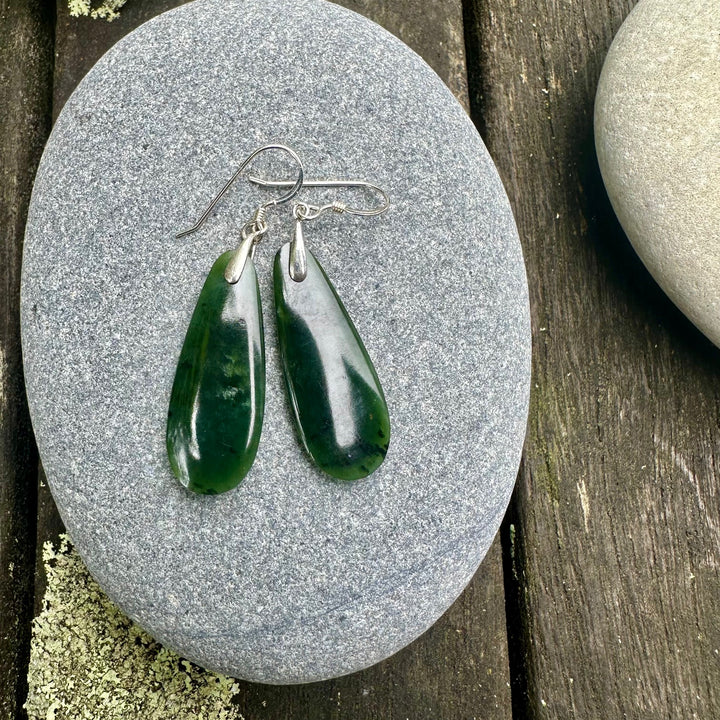 small NZ greenstone  kawa kawa drop earrings