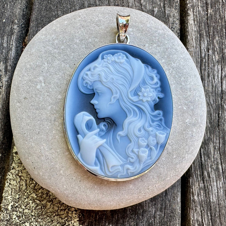 Classic hardstone cameo