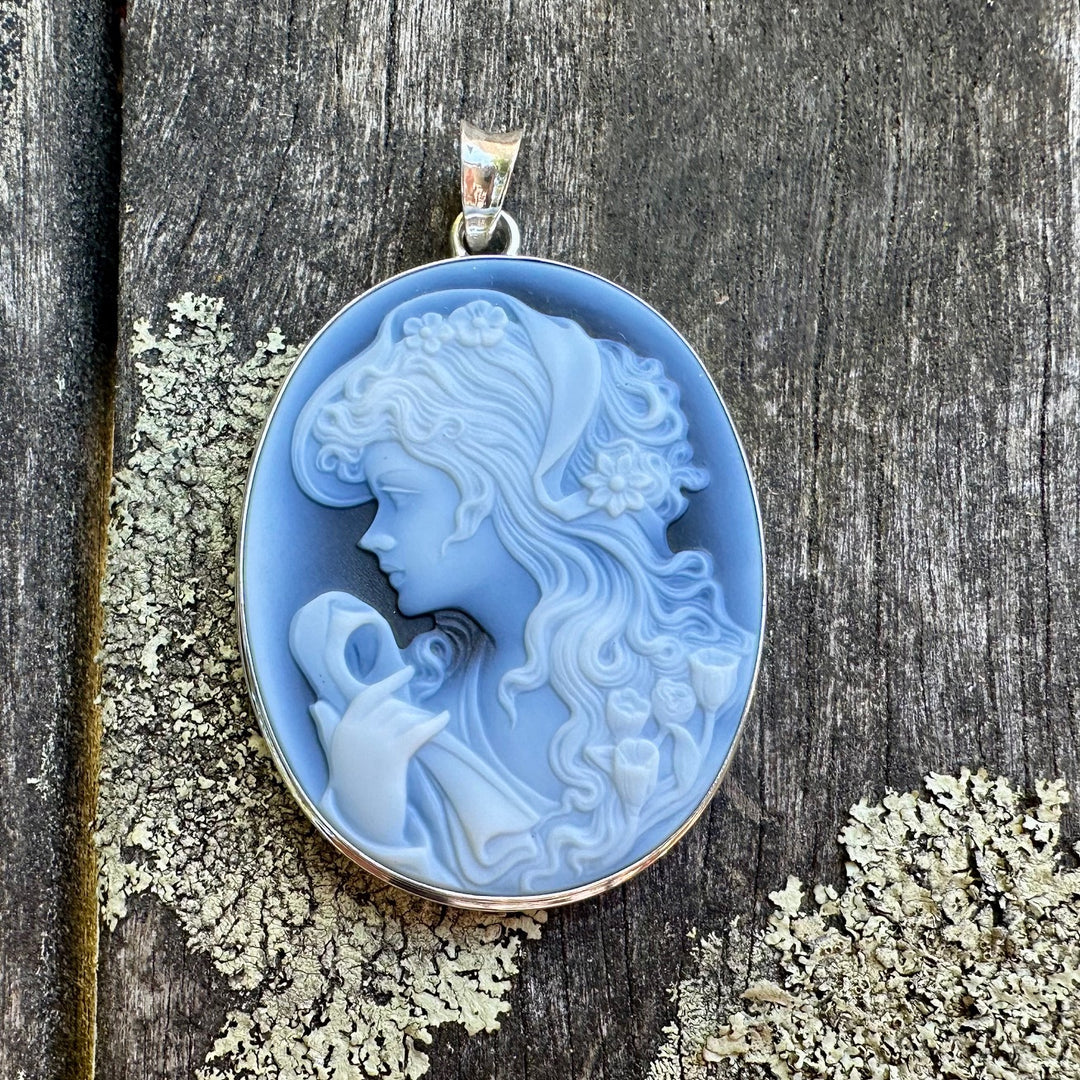 Classic hardstone cameo