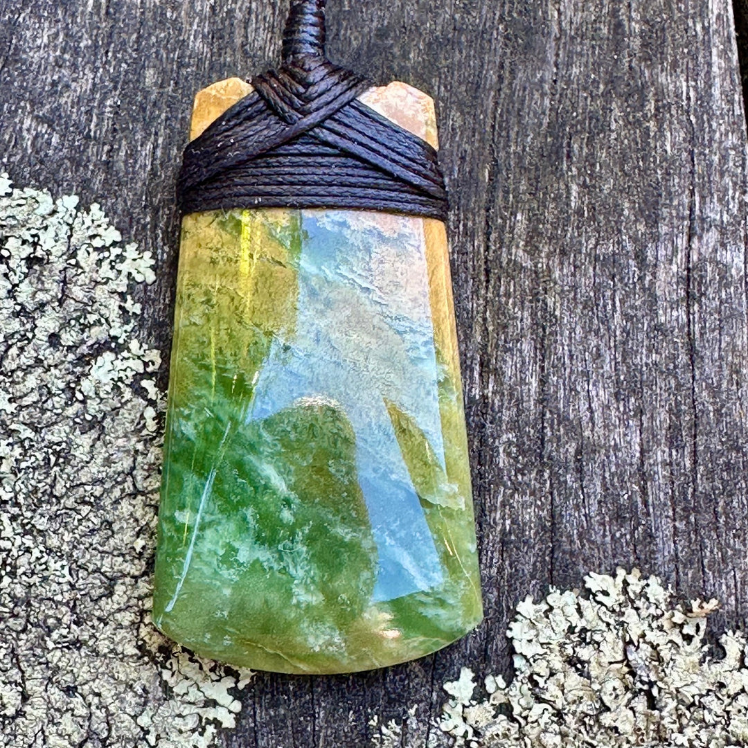 Small marsden flower toki