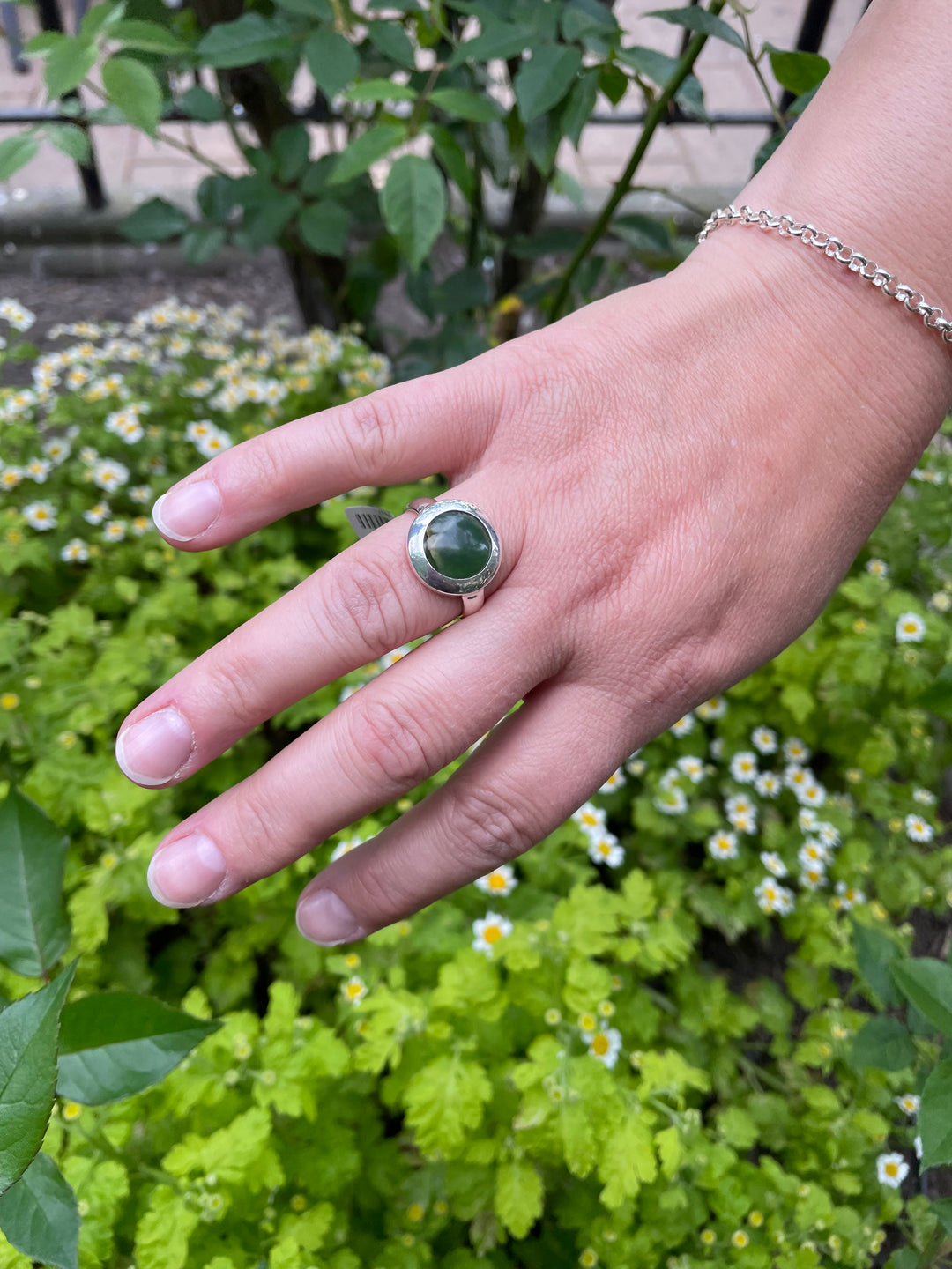 Sterling silver New zealand greenstone ring