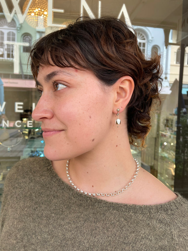 vintage white lily of the earrings