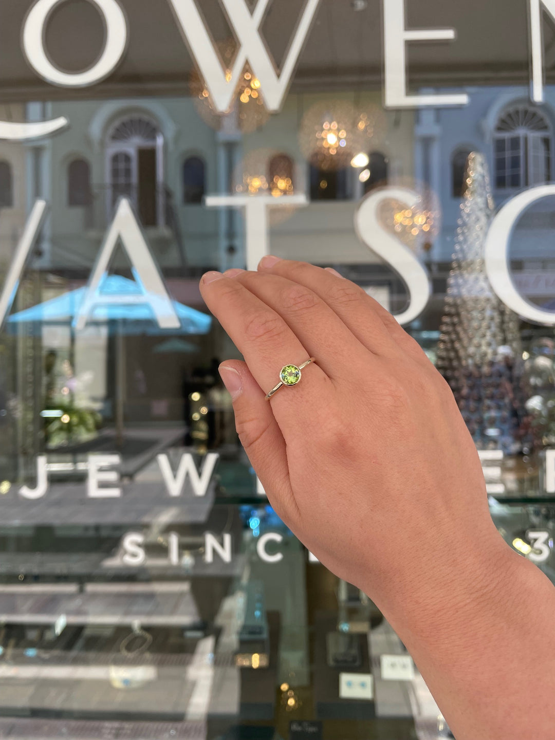 Pepe (small) peridot ring in 9 ct gold