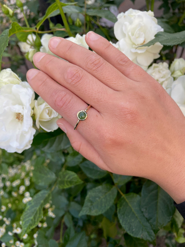 9ct yellow gold  pepe pounamu ring