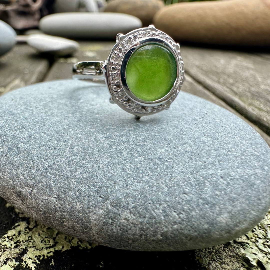 New Zealand pounamu& diamond halo ring
