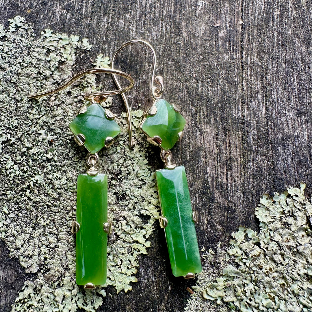 2 tier 9ct NZ greenstone earrings