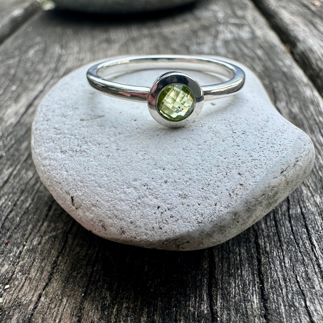 Pepe peridot ring in sterling silver