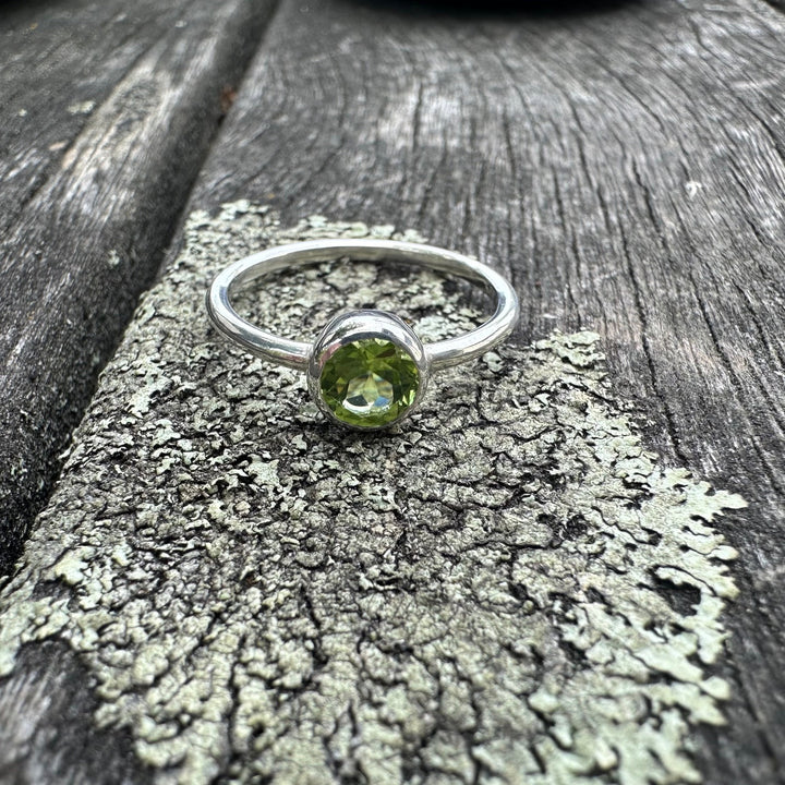 Small peridot ring in sterling silver