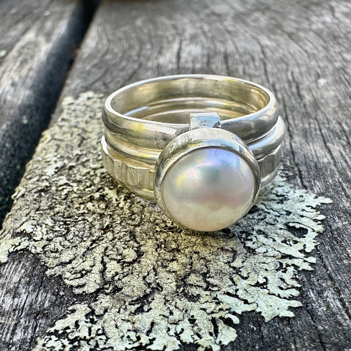 White freshwater pearl fine unity ring