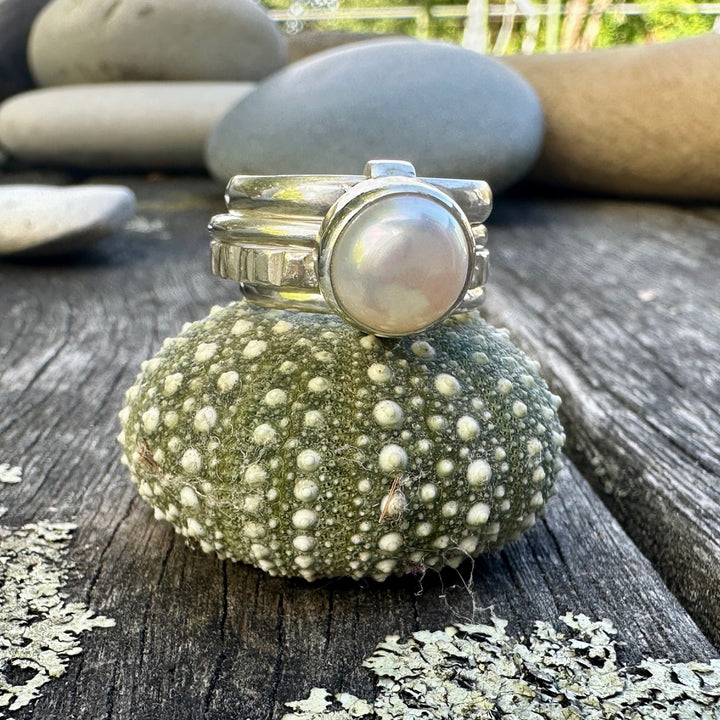 White freshwater pearl fine unity ring