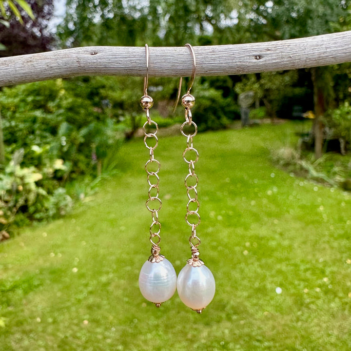 white freshwater pearl  drop earrings