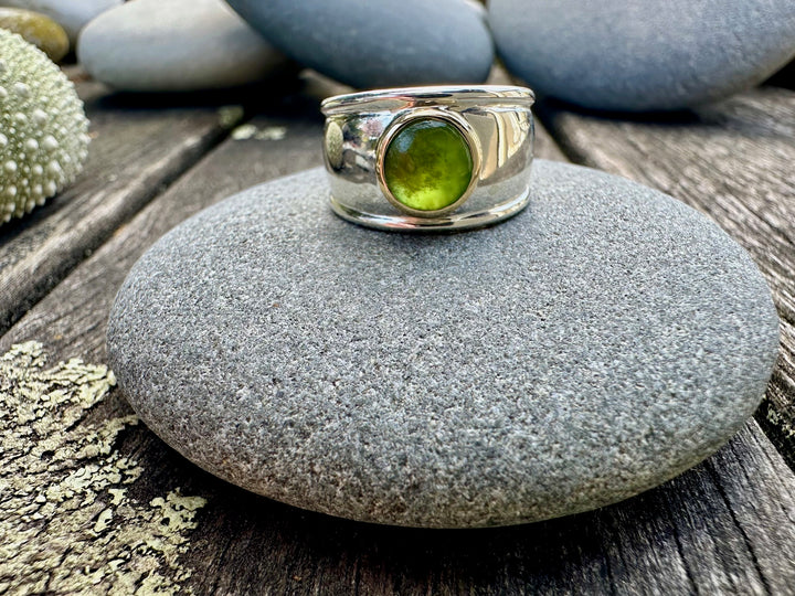 New Zealand greenstone (pounamu) Bella ring