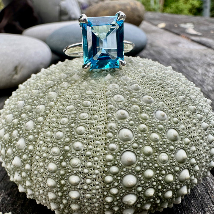 6.34ct Blue topaz ring in sterling silver