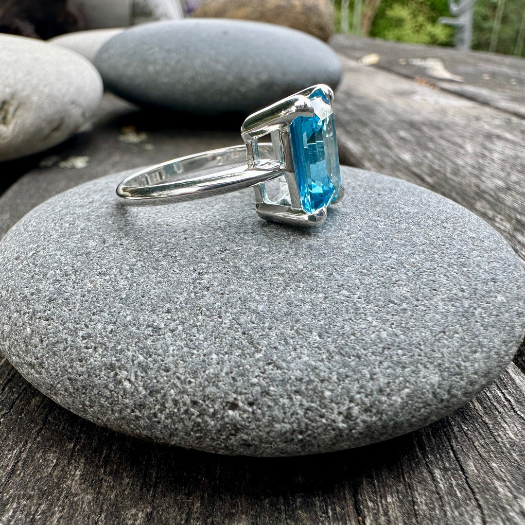 6.34ct Blue topaz ring in sterling silver