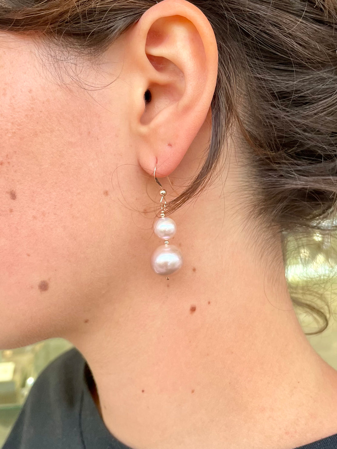 Pinks freshwater pearl earrings