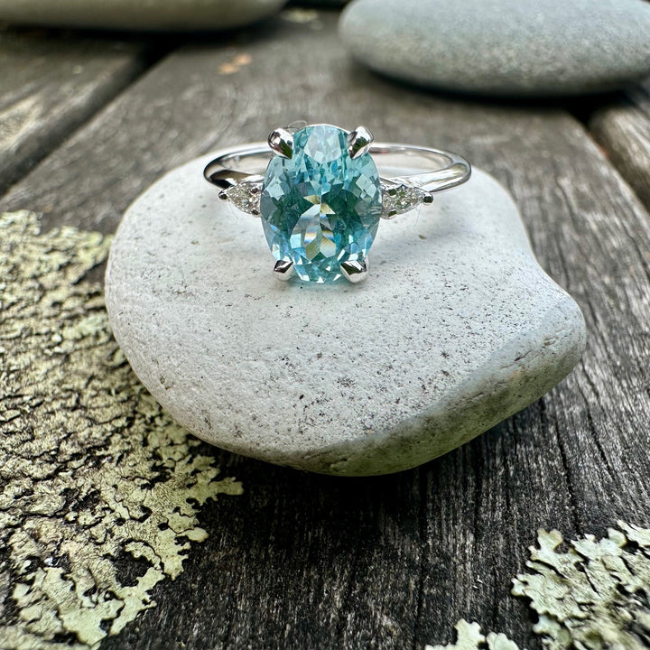2.21ct Aquamarine LOLA ring