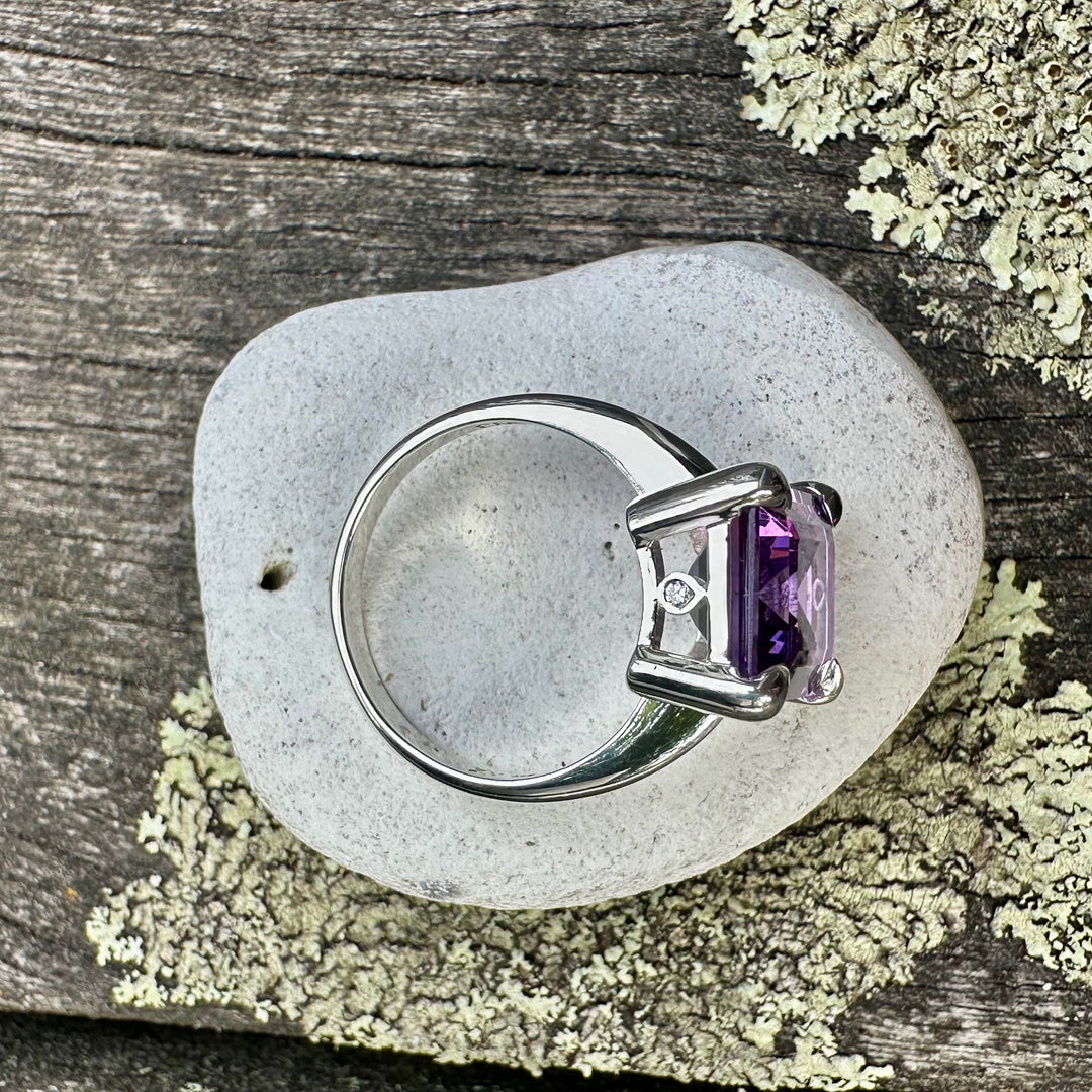 Amethyst Ouruhia ring