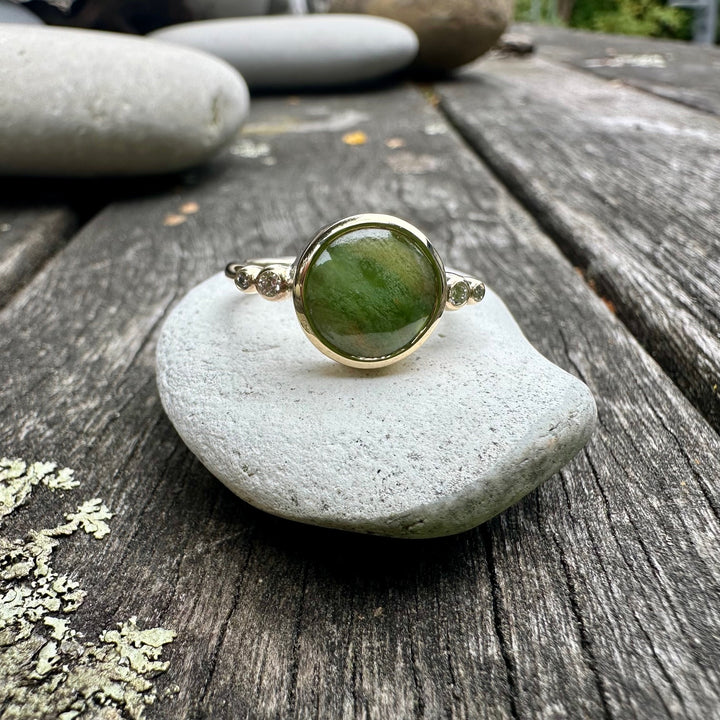 9 ct  gold TUI ring