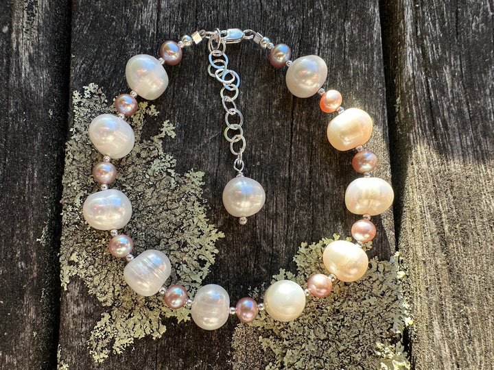 white & pink freshwater pearl bracelet