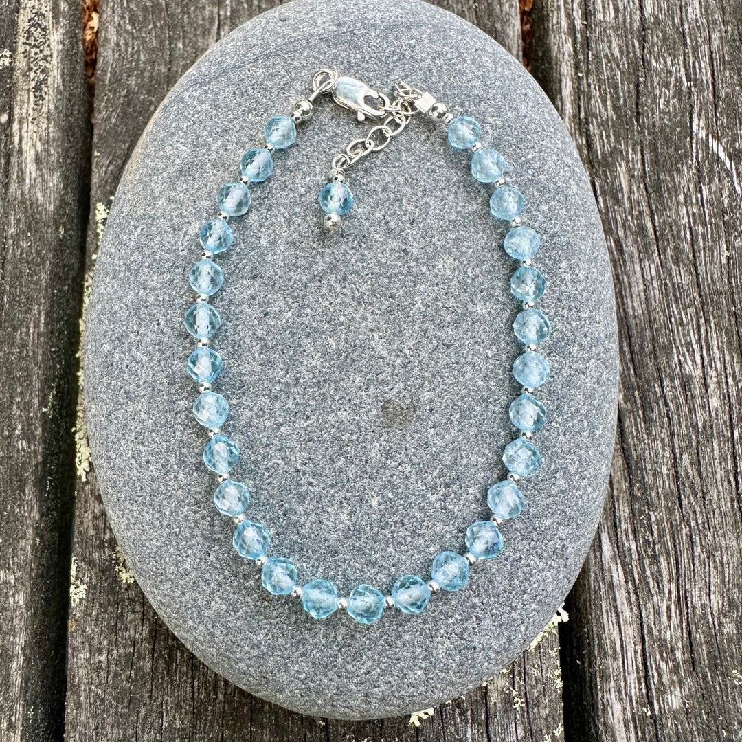 Small faceted aquamarine bracelet