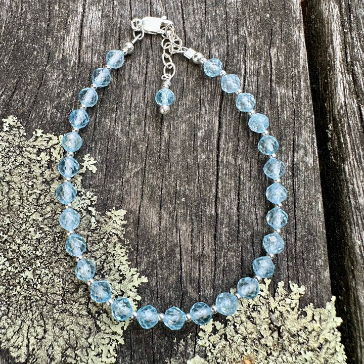Small faceted aquamarine bracelet