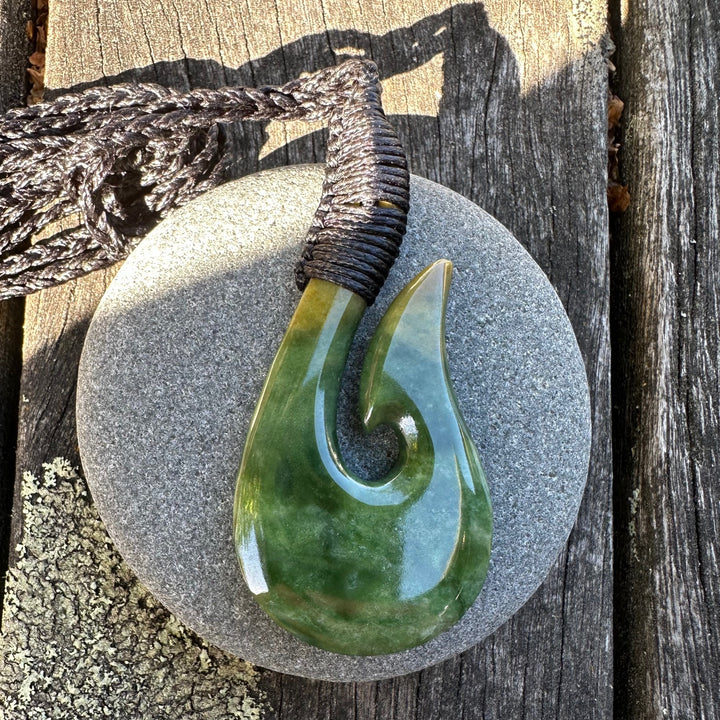 medium Marsden flower matau