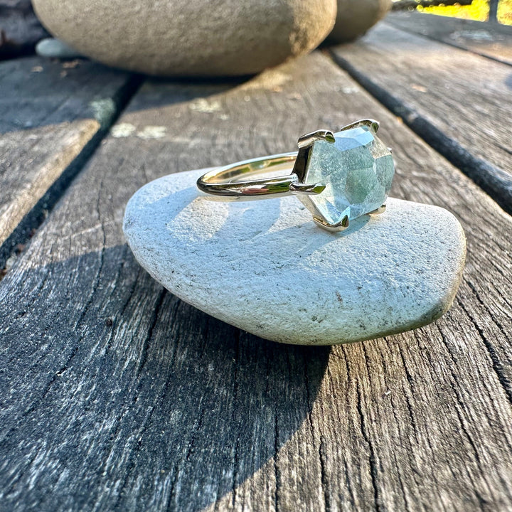 3.88ct Freeform aquamarine ring