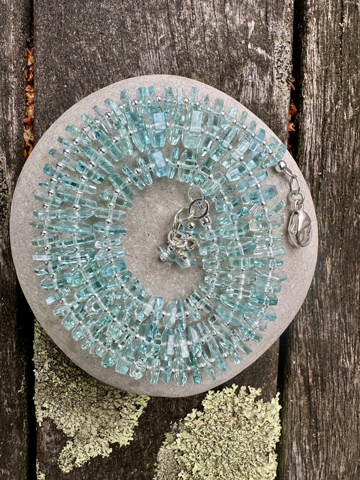 Faceted brazilian aquamarine rondel necklace