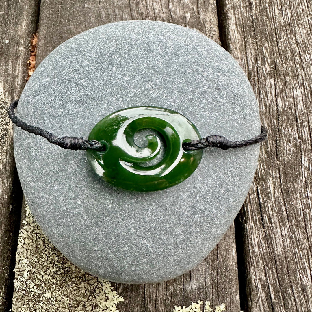 Oval New Zealand greenstone koru bracelet