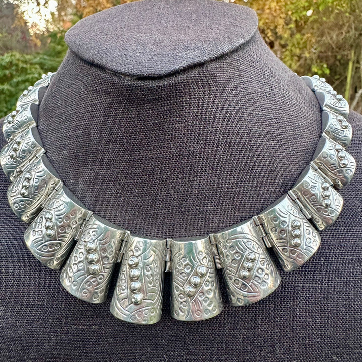 Vintage sterling silver collar