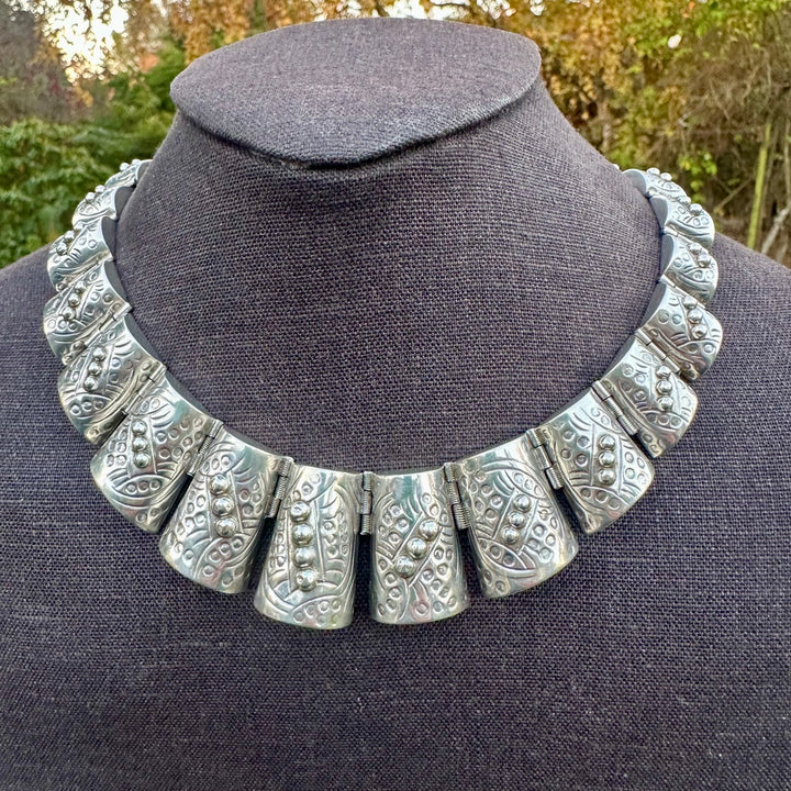 Vintage sterling silver collar