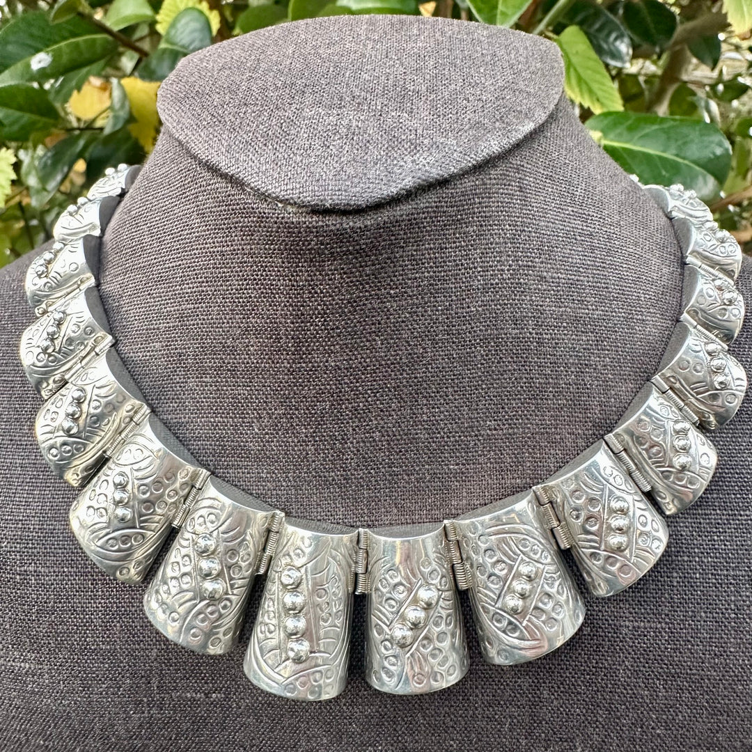 Vintage sterling silver collar