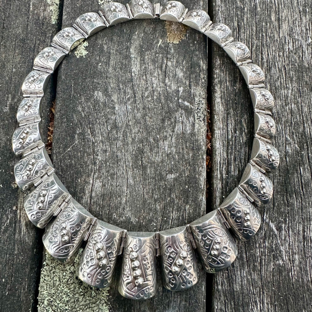 Vintage sterling silver collar