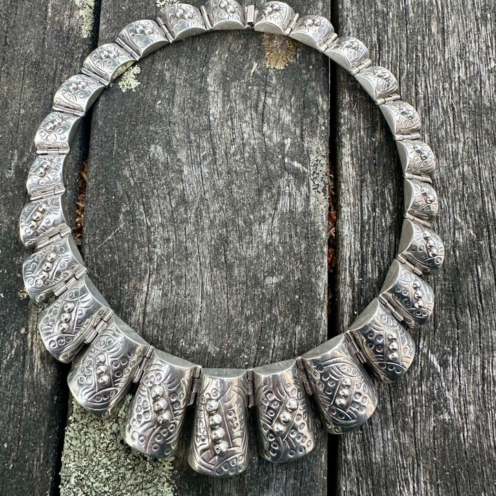 Vintage sterling silver collar