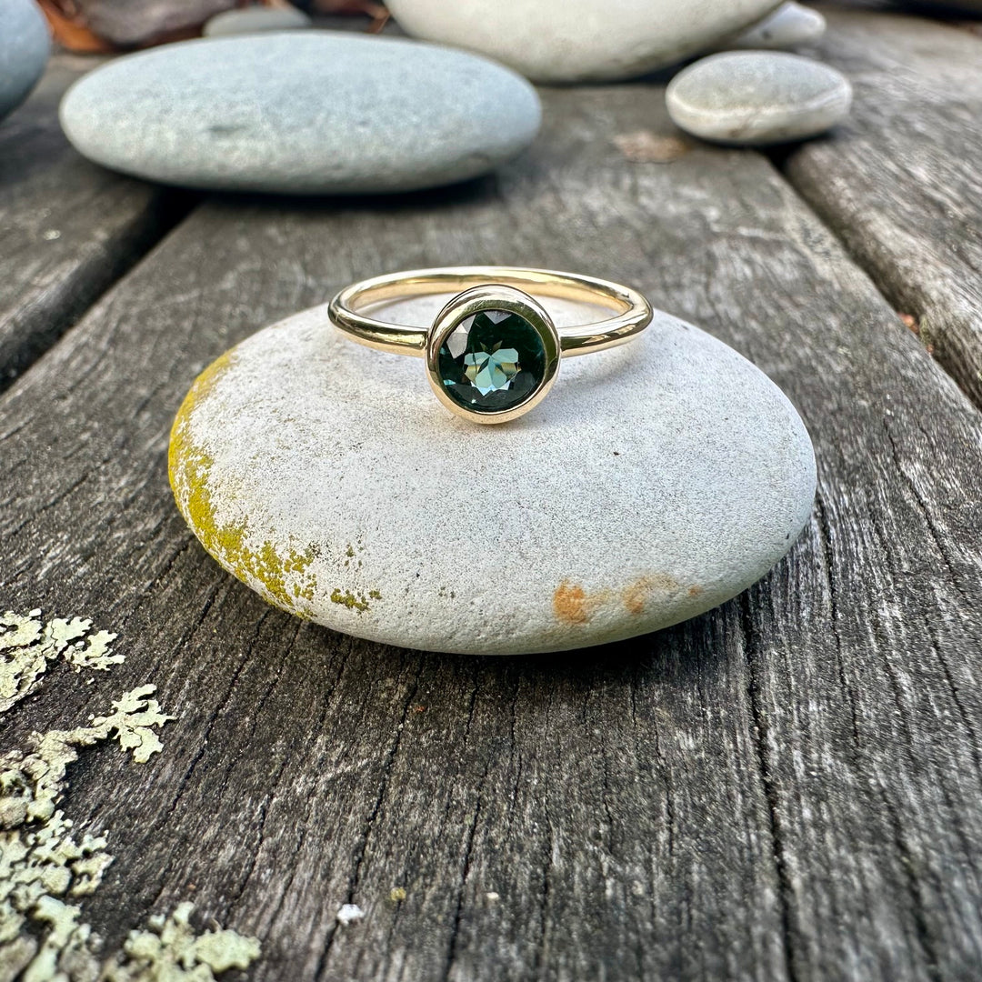 Indicolite tourmaline ring