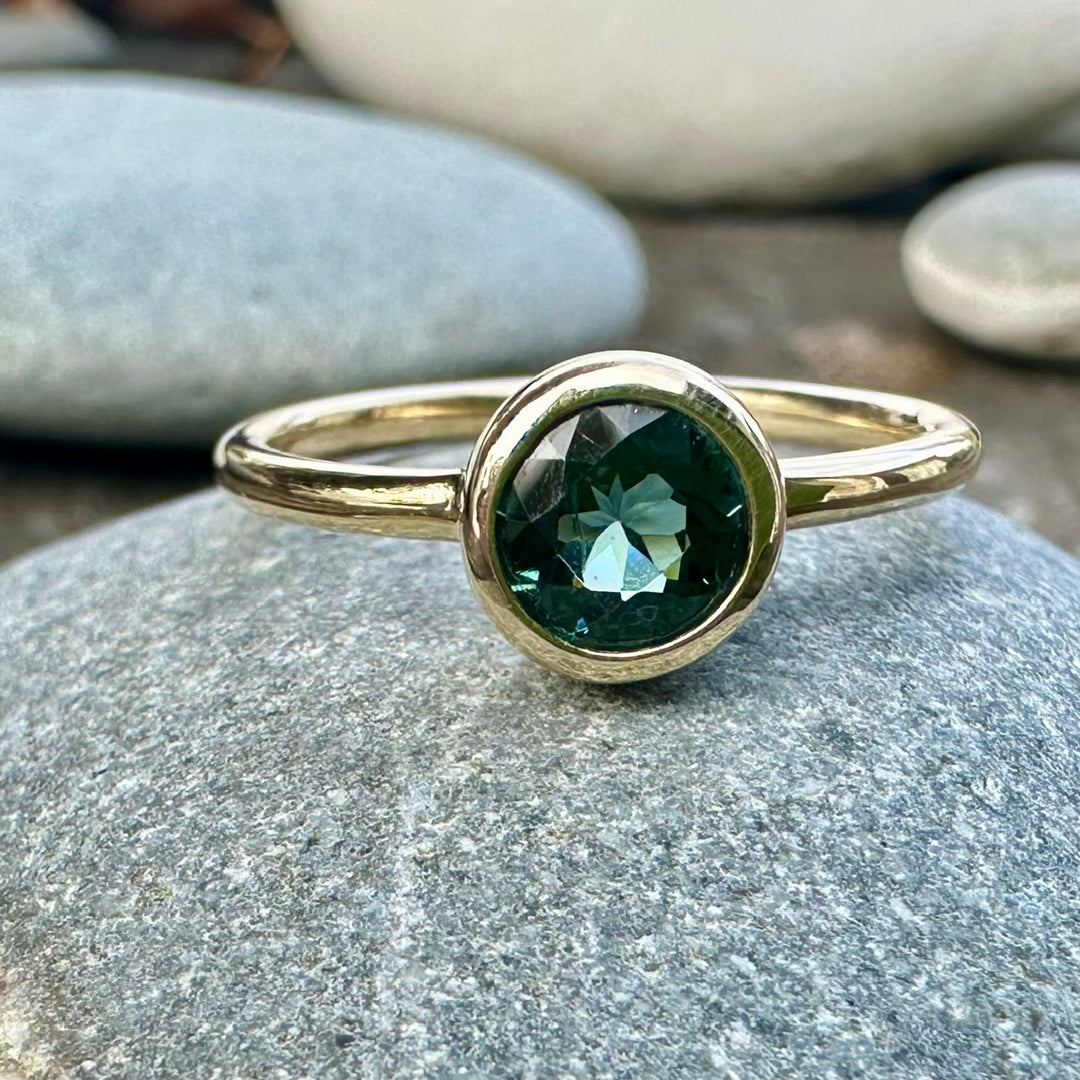 Indicolite tourmaline ring