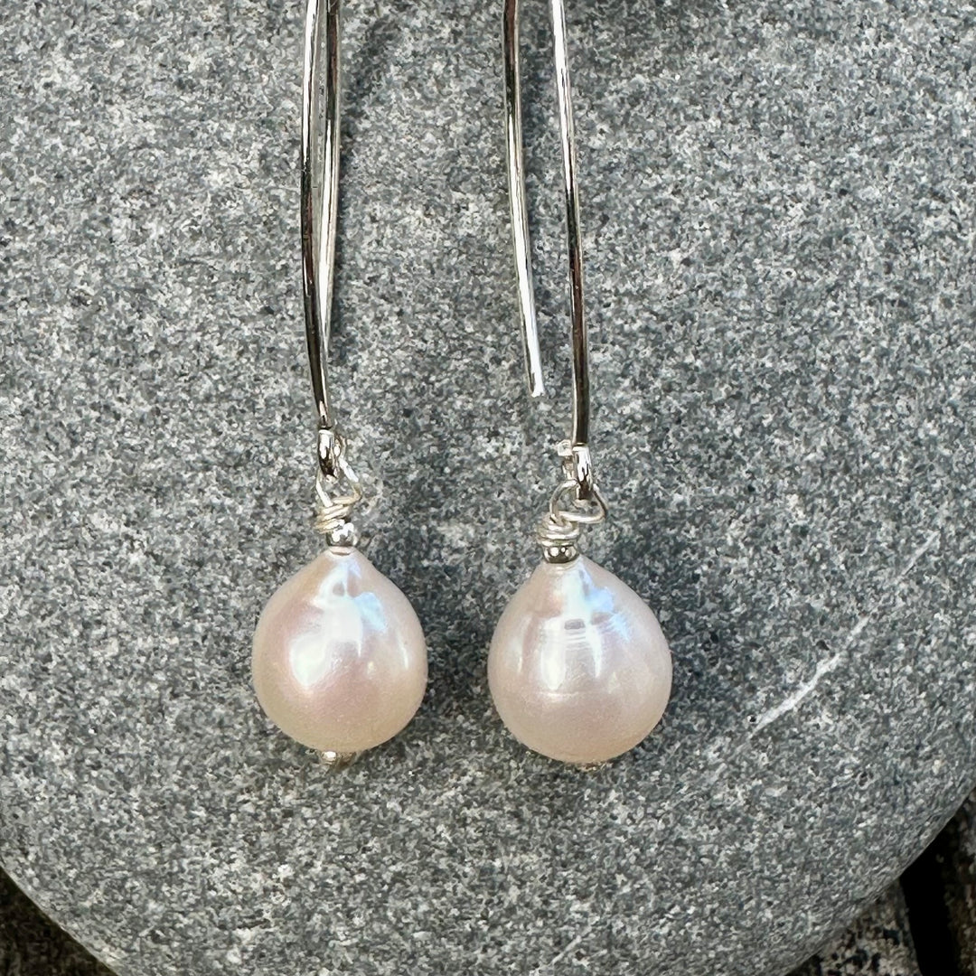 white freshwater pearl drop earrings