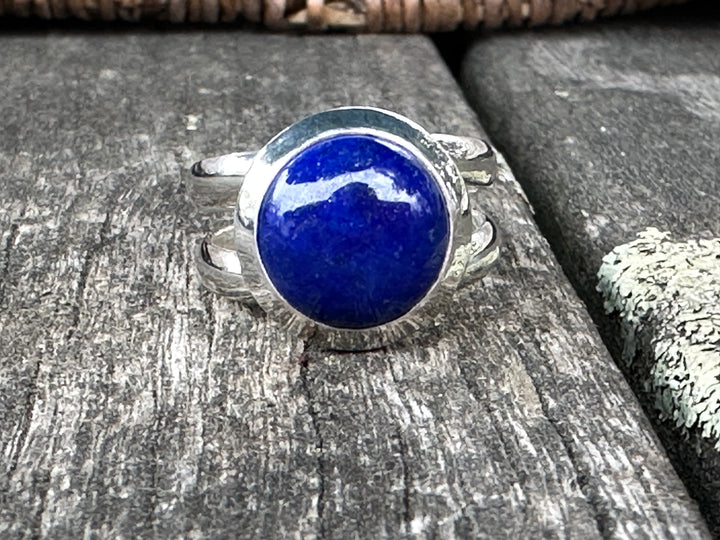 Round Lapis Lazuli Ring