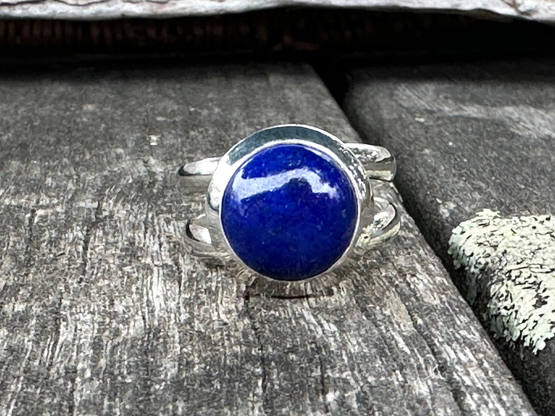 Round Lapis Lazuli Ring