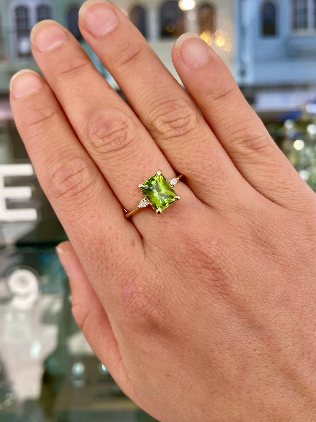 2.41ct Peridot LOLA ring